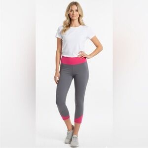 Athleta size small grey & pink yoga crop pants